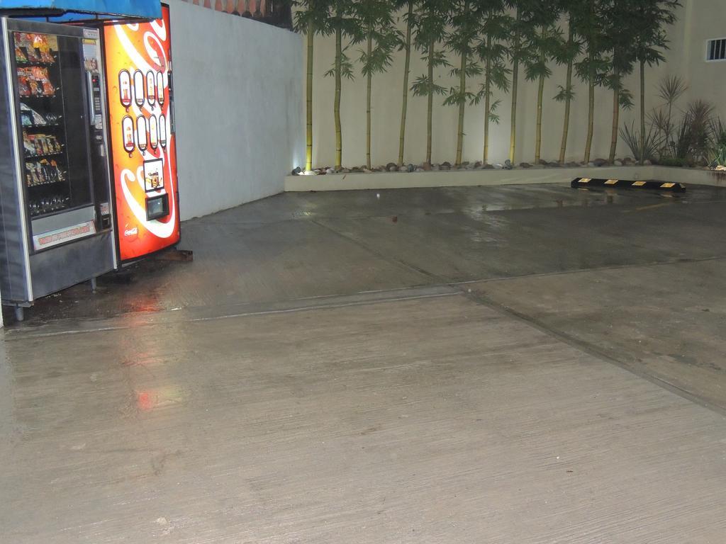 Hotel Metropolitano Tampico Buitenkant foto
